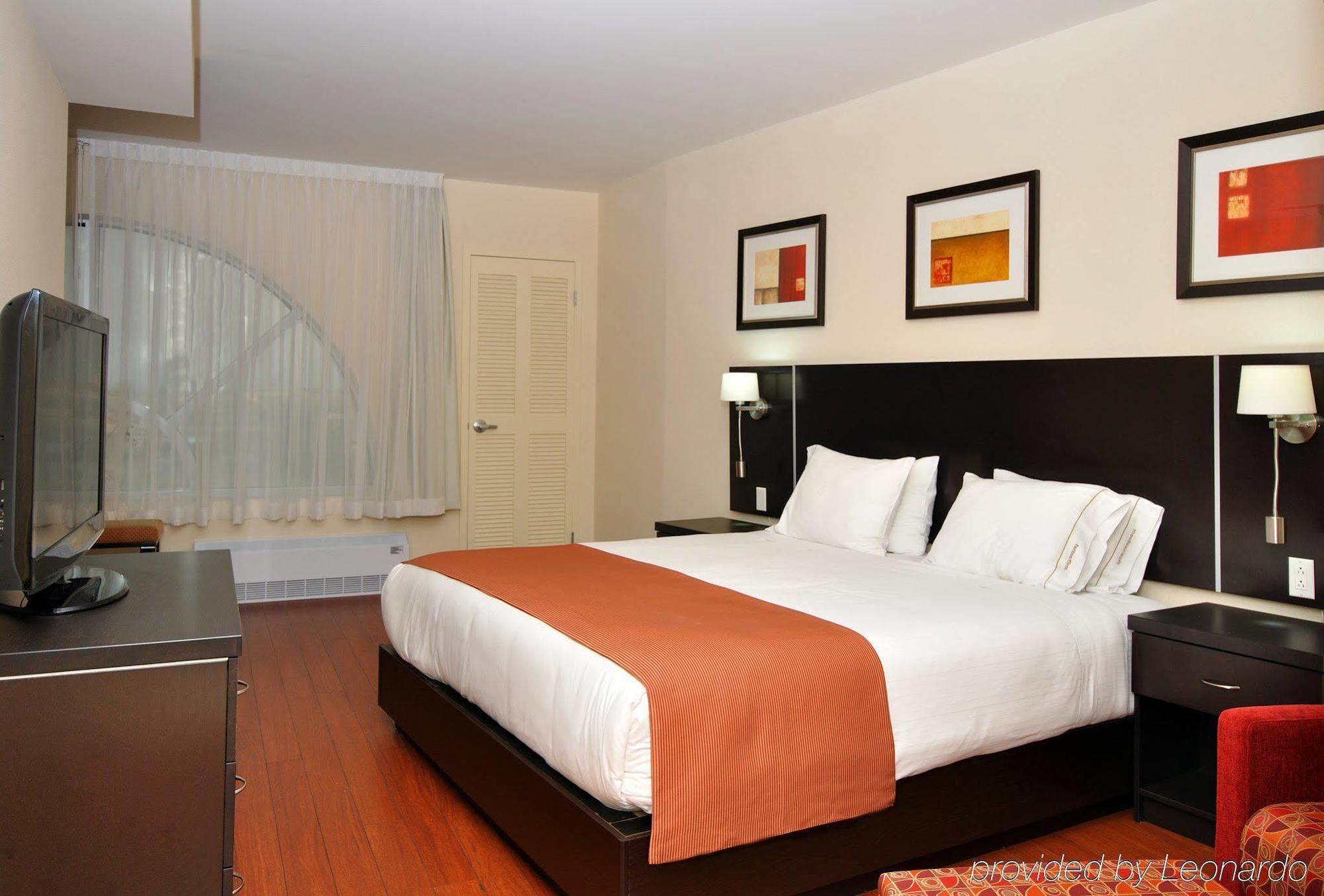 & Montreal Airport By Ihg Hotel Dorval